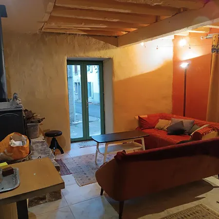 Holiday home Groupe La Farigoule A Siguer
